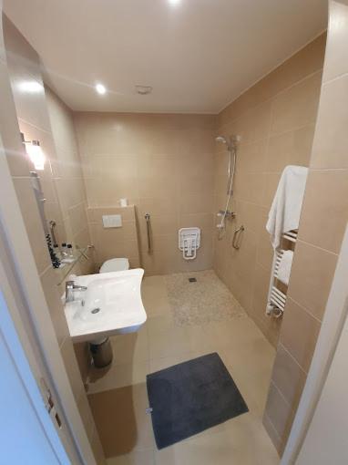 Le Theatre Hotel Suresnes Ngoại thất bức ảnh